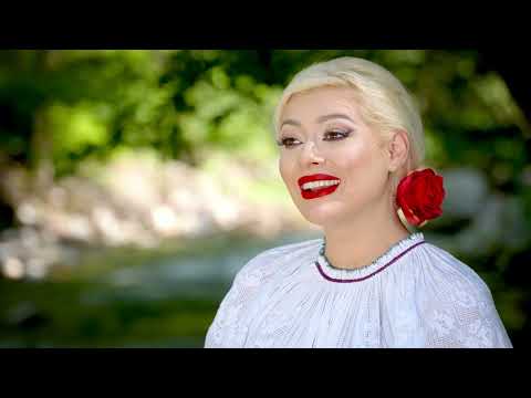 @GabrielaVladu  - Roșu-i vinul ca și crinul 🍷🍷🍷