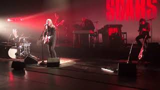 THE SCABS   NOTHING ON MY RADIO  (Jumping the tracks 1991 )