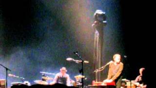 PJ Harvey - Hanging in the Wire - Live in Paris, 24/02/2011 Olympia