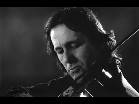 The violinist Volodja Balzalorsky plays Paganini Cantabile Live