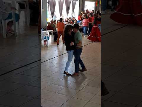 nos idosos de Candói no Paraná.Brasil. #shotrs #dancina #baile