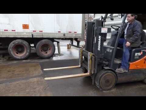 2007 Doosan GC25P-5 Propane Forklift - TRO 0210206