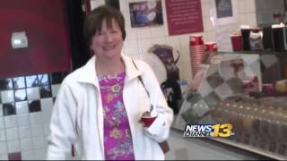 Cold Stone Creamery pays it forward