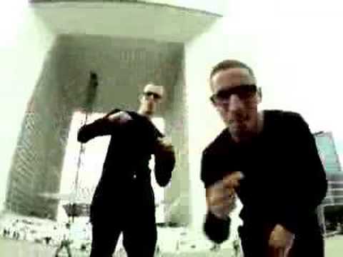 The Opposites ft. Dio & Willy Wartaal - Dom, Lomp en Famous