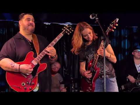 download lagu mp3 mp4 Kate Moss Band, download lagu Kate Moss Band gratis, unduh video klip Kate Moss Band