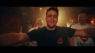 zu MON AMOUR jetzt Video ansehen MON AMOUR jetzt Video ansehen