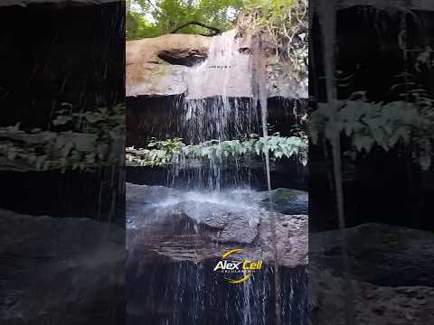 Linda cachoeira em Viçosa do Ceará.