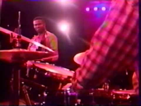 Tricotism by Oscar Pettiford, Pete Siers With Russell Malone Quartet (1993) Vienne, France