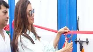 Sridevi Takes A Step Towards Public Hygine