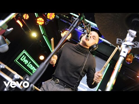 Slaves - Shutdown (Skepta cover in the Live Lounge)