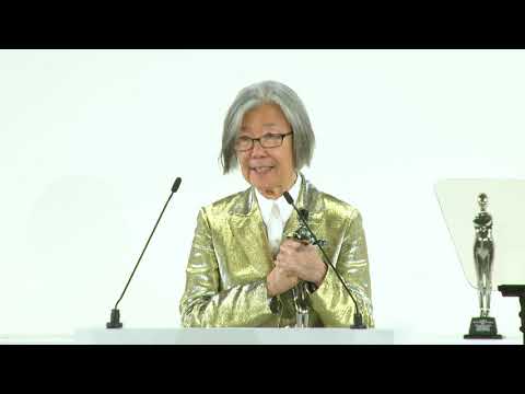 Yeohlee Teng Receives the Board of Directors’ Tribute | 2021 CFDA Fashion Awards