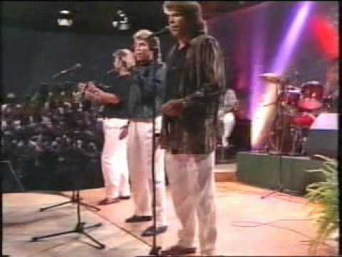 Los Casta "Le Pido a Dios" y "Esa Mocita"