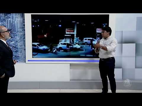 Policial percebe atividade suspeita em posto de gasolina e prende homens com arma e carro roubado