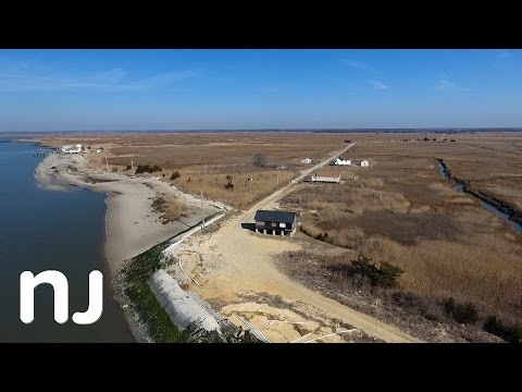 Few remain in the once thriving bayshore town of Seabreeze
