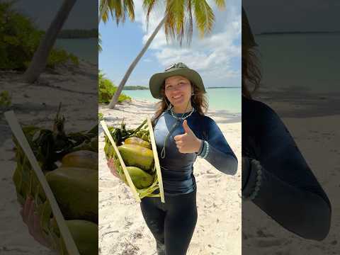Island Basket For $0 🌴 #camping #survival #bushcraft #outdoors