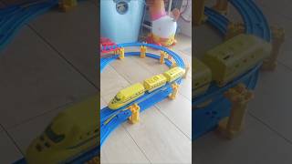 ドクターイエロー　プラレール　子供向け