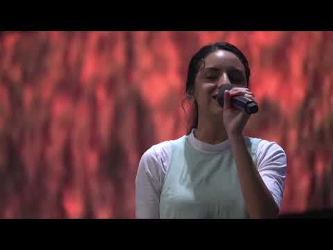 Me hizo Pentecostal || Stephanie G. en *Centr0 Vida*