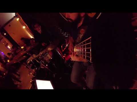 Ivan Beck's BASS CAM #3 - Blue Bossa (Bass solo excerpt)