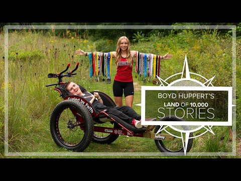 Teen who pushed her brother in wheelchair at every high school cross country meet starts new chapter