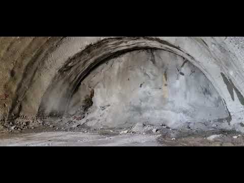 Budowa drogi ekspresowej S1 Przybędza - Milówka, przebicie drugiej nawy tunelu, listopad 2022 r.