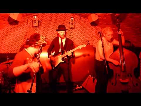 Los Bang Bang - ' castin my spell ' - live at the Red Cat, Mainz 16. feb 2013