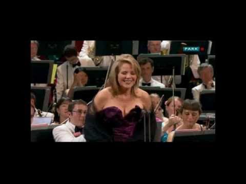 Renée Fleming Zueignung, Op  10 (R.Strauss) PROMS 2010 5/5