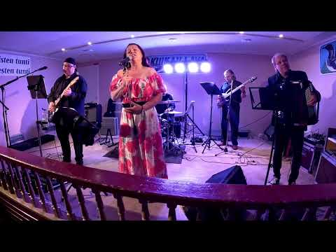 Heidi Pakarinen - Hiljaa yössä