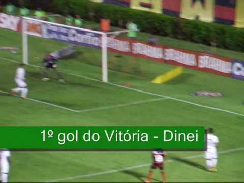 Vitória 2 x 2 América-RN. Gol de Dinei (5/6/2012)