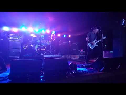 Gun Fluf/Wilma's Rainbow - Helmet (Live at The Rave, Milwaukee, Wisconsin, September 21, 2023)