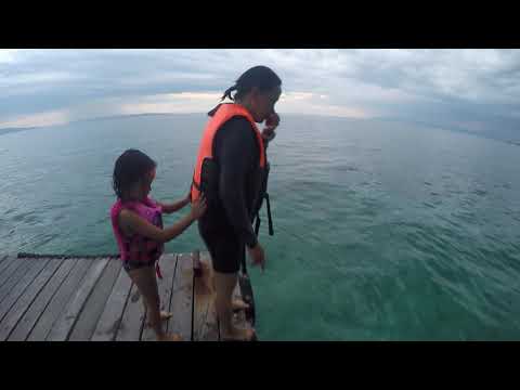 Mumtaz pushes mommy to the beach.