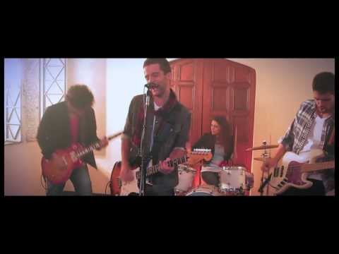 Scracho - Quase de Manhã (Clipe Oficial)