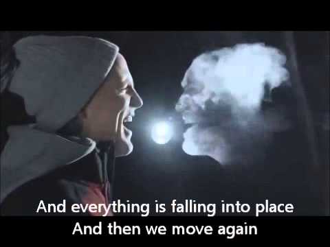 Travis- Moving Lyrics