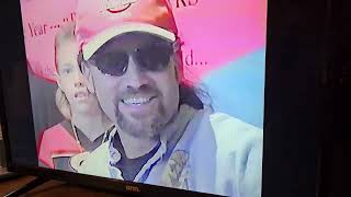 Billy Ray Cyrus sings "Milkman's Eyes"