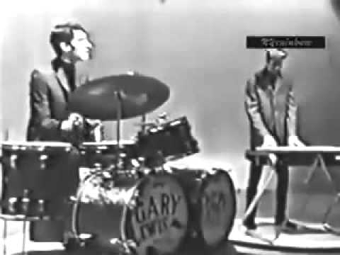 This diamond ring - Gary Lewis & the playboys