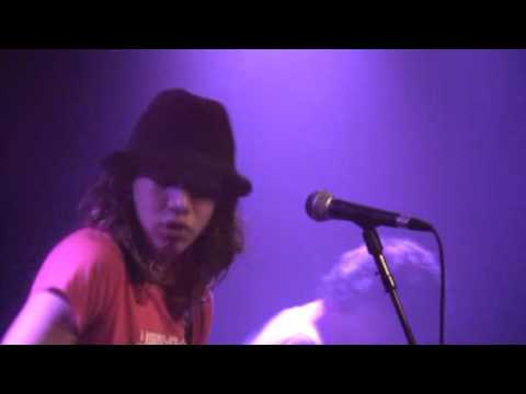 Freaky Age "play" (AB Brussels, new song 2008)