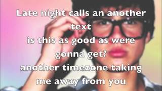 Download lagu close as strangers - 5 Seconds Of Summer  Lyrics mp3