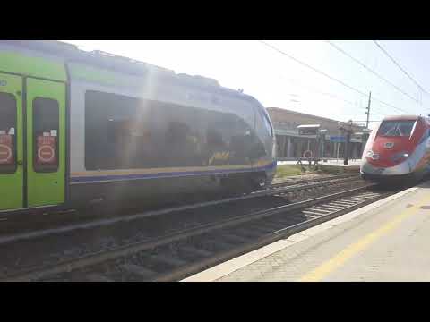 PARTENZA FR 9805 PROVENIENTE DA TORINO PORTA NUOVA DIRETTO A LECCE DA FOGGIA+ANNUNCI