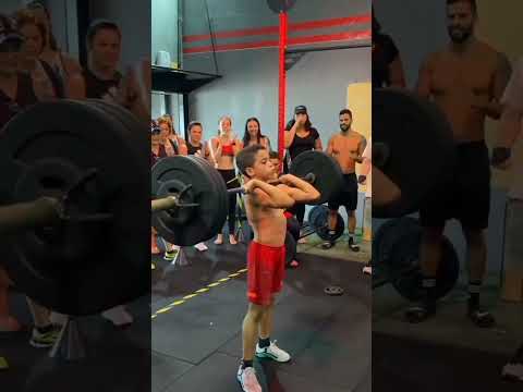Cacauzinho do crossfit, garoto de 12 anos, um monstrinho na força #shorts