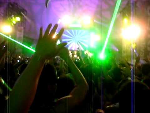 Ultra Music Festival UMF 2009 Day 1: MGMT - Kids (Sebastian Ingrosso Laktos Bootleg)