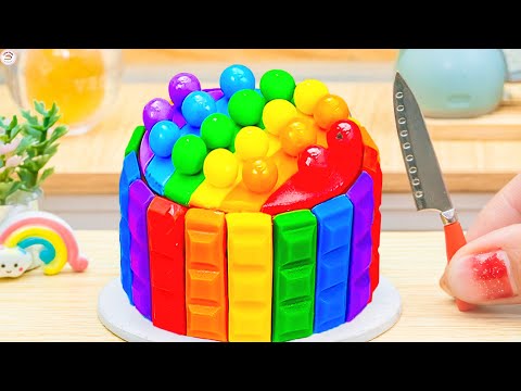 Rainbow Buttercream Cake 🌈 Perfect Easy Miniature Rainbow Cake Using KITKAT 🍫