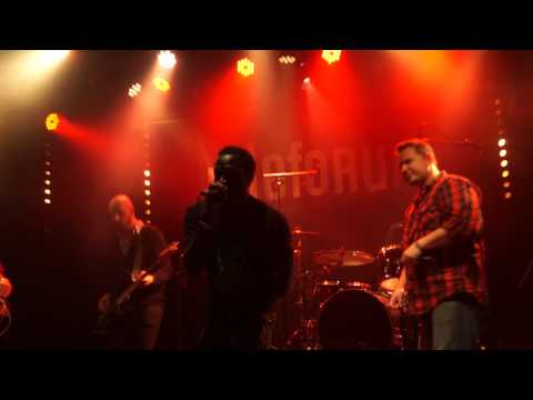 DAFUNIKS Feat. ELIAS & KUKU AGAMI - War - Live @ Le Forum, Vauréal - October, 13th '12