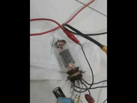 Telefunken PCL84 1.5W amplifier testing