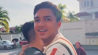 Download lagu Dato Aliff Syukri Beli Kereta Baru Untuk Anak ,Happy Ammar Dapat Hadiah Kereta Mewah Dari Papa mp3