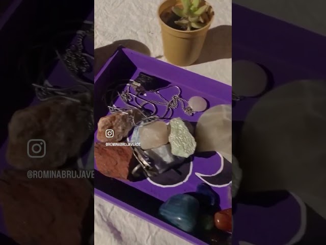 Vídeo relacionado con Ritual de Luna de Cristal de Amatista Floral Bruja Camiseta