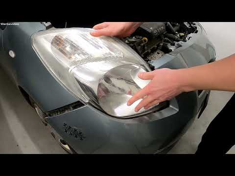Toyota Yaris (XP9F) Head Lamp Change (H4)