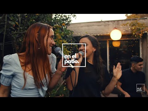 en el patio: Laia - Desvelada
