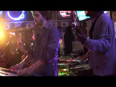 Alabaster Brown - Good Time Machine LIVE (Matt Powell)
