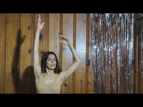 Loves Refrain - Julie Byrne