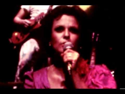 Cão Sem Dono - Elis Regina