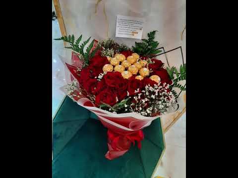 flower bouquet, balloons bouquet, cake, chocolates bouquet, Teddy bear